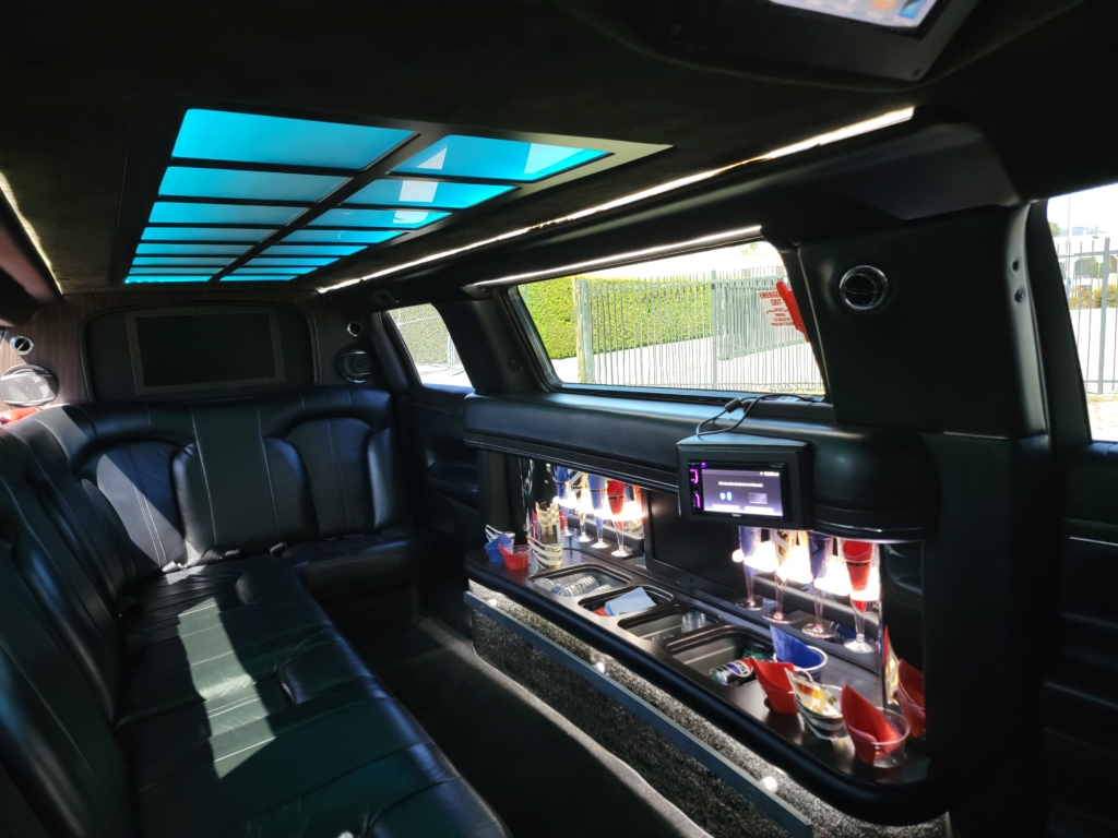 MKT Limo Interior Lincoln MKT limo services